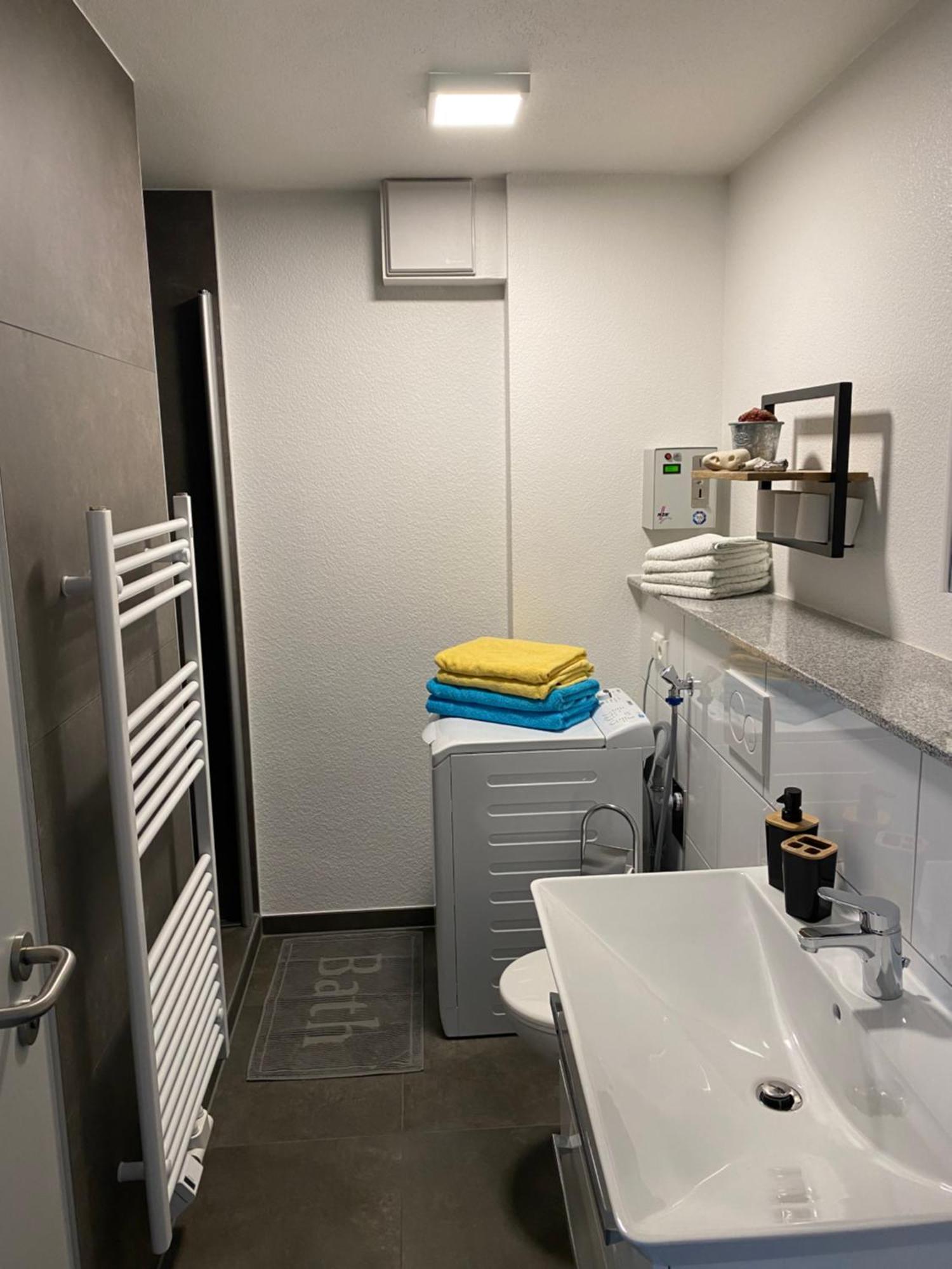 Naturnahe Schoene Neu Gestaltete Ferienwohnung Вюрзелен Екстер'єр фото